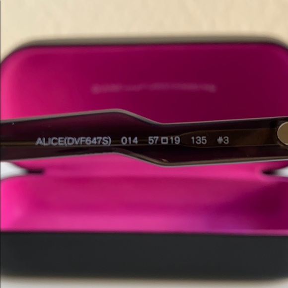 DVF Sunglasses - Picture 5 of 9